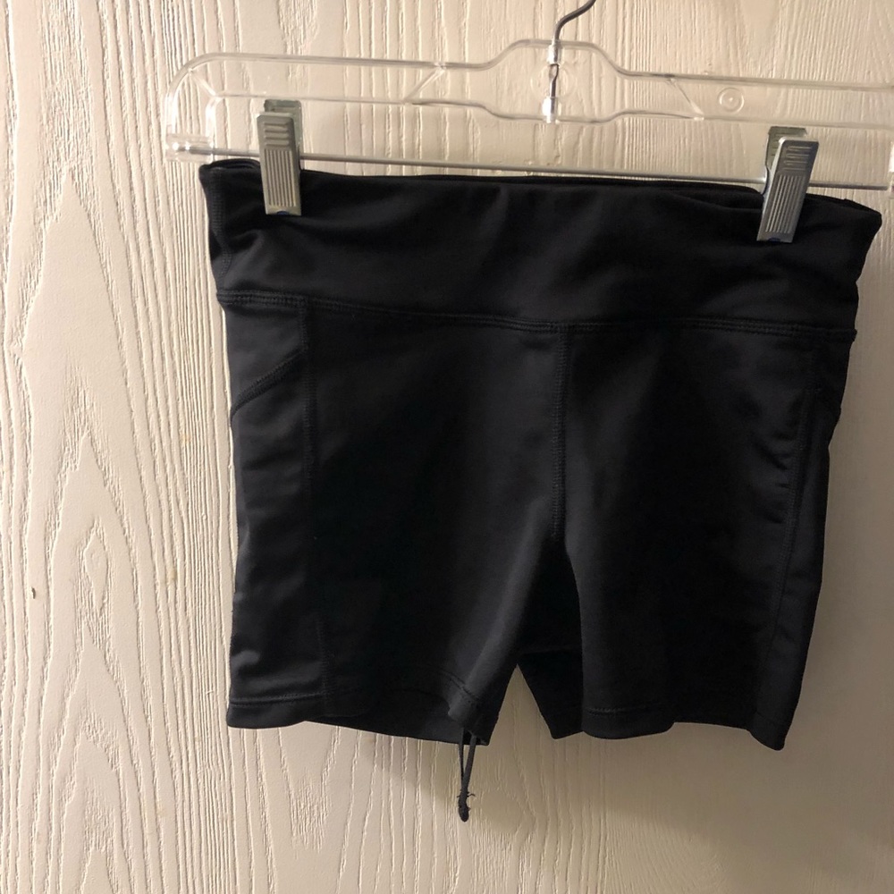 Fitted black spanks